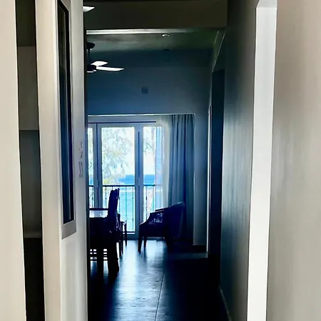 Rayon Vert Apartment